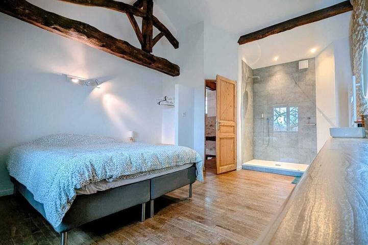 Location de vacances pour 8 personnes, avec Jardin à Palluaud - 2