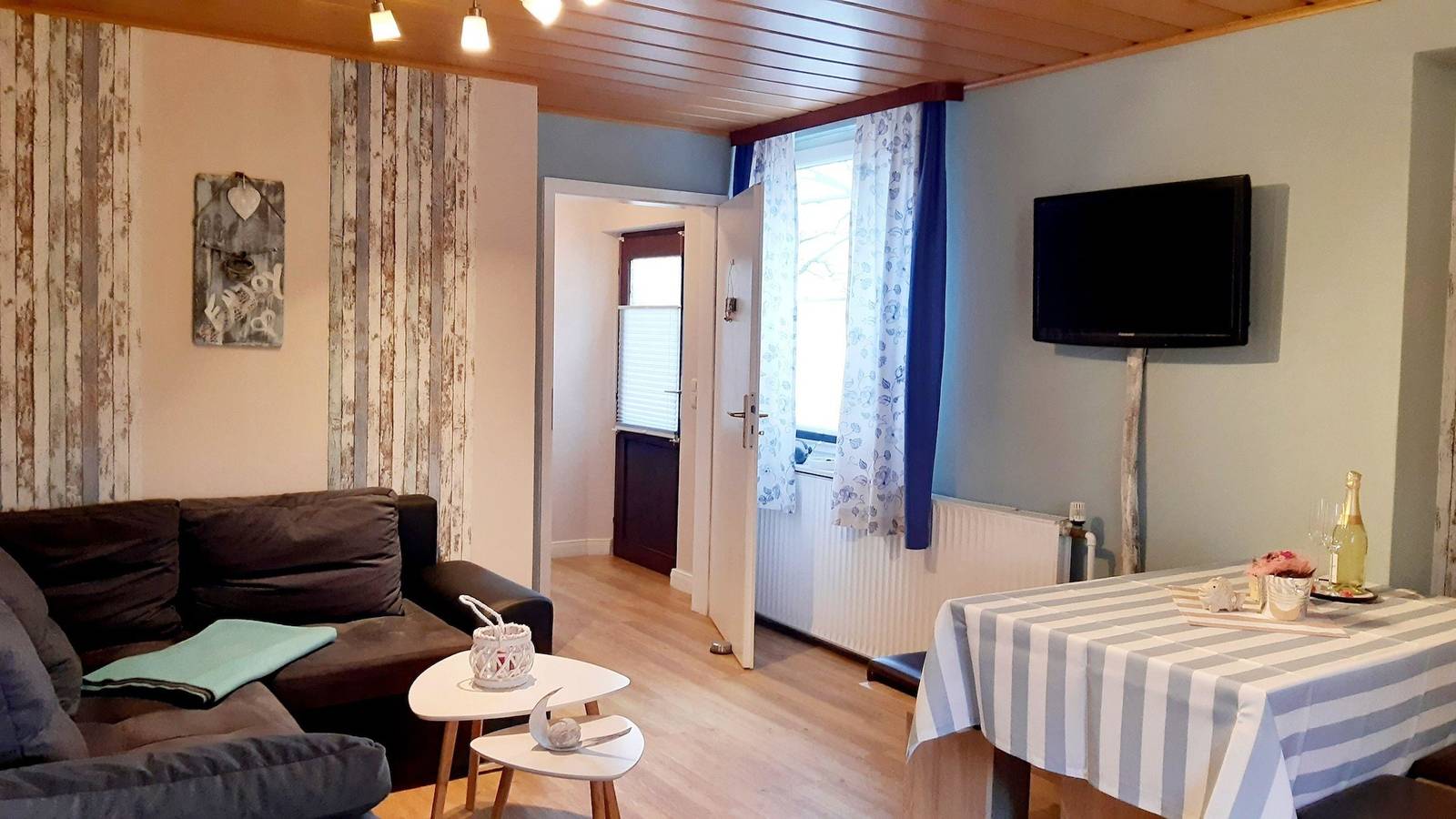 Ganze Ferienwohnung, Ferienwohnungen im Koog 2 in Wesselburenerkoog, Dithmarschen