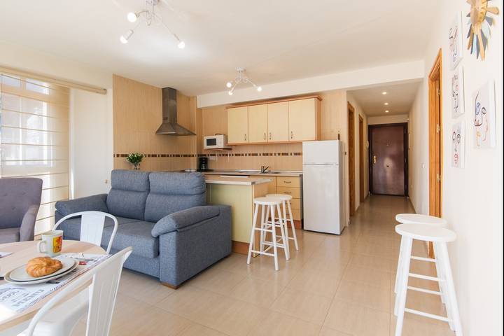 Entire holiday apartment, Aloha Torres Carihuela Beach in La Carihuela, Torremolinos