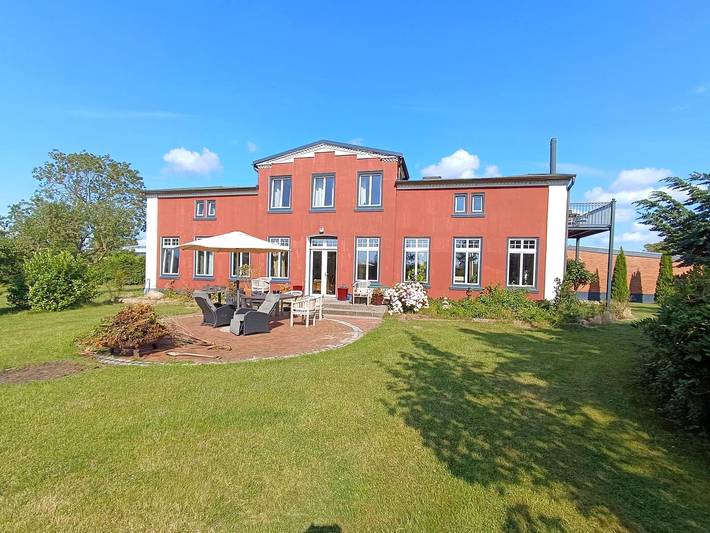 Ferienwohnung für 10 Personen, mit Terrasse und Garten in Sahrensdorf