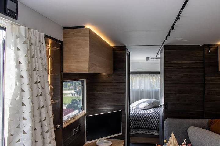 Gîte pour 90 personnes, avec jacuzzi et jardin dans Saint-Hilaire-Fontaine - 4