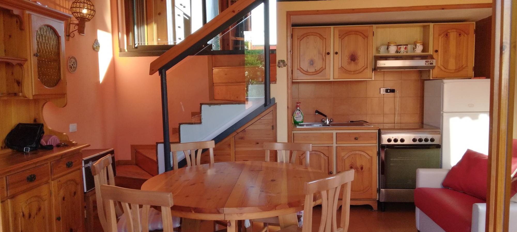 Entire apartment, Apartment 'Oleandri Beach Resort' with Sea View, Shared Pool and Air Conditioning in Recanati (Sicily), Giardini-Naxos