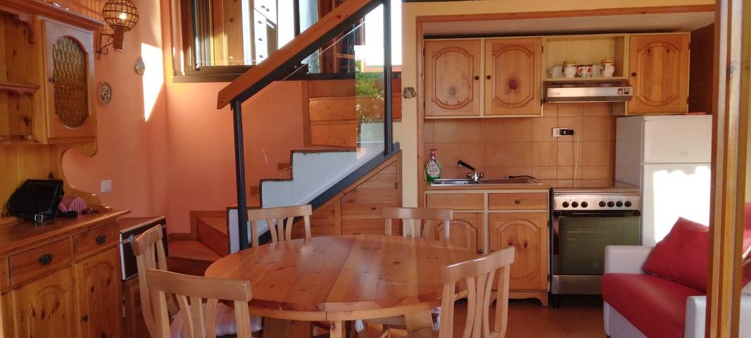 Gîte pour 5 personnes, avec jardin, adapté aux familles à Giardini-Naxos - 4