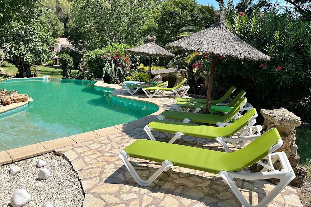 Entire apartment, Studio \"Domaine Saint Amour Océane\" with Lake View, Shared Pool and Wi-Fi in Trans-en-Provence, Draguignan region