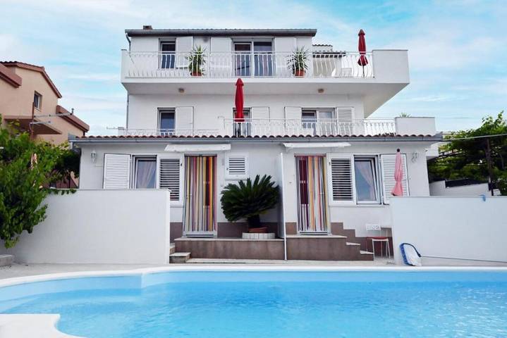 Ferienwohnung für 3 Personen, mit Pool auf Ciovo
