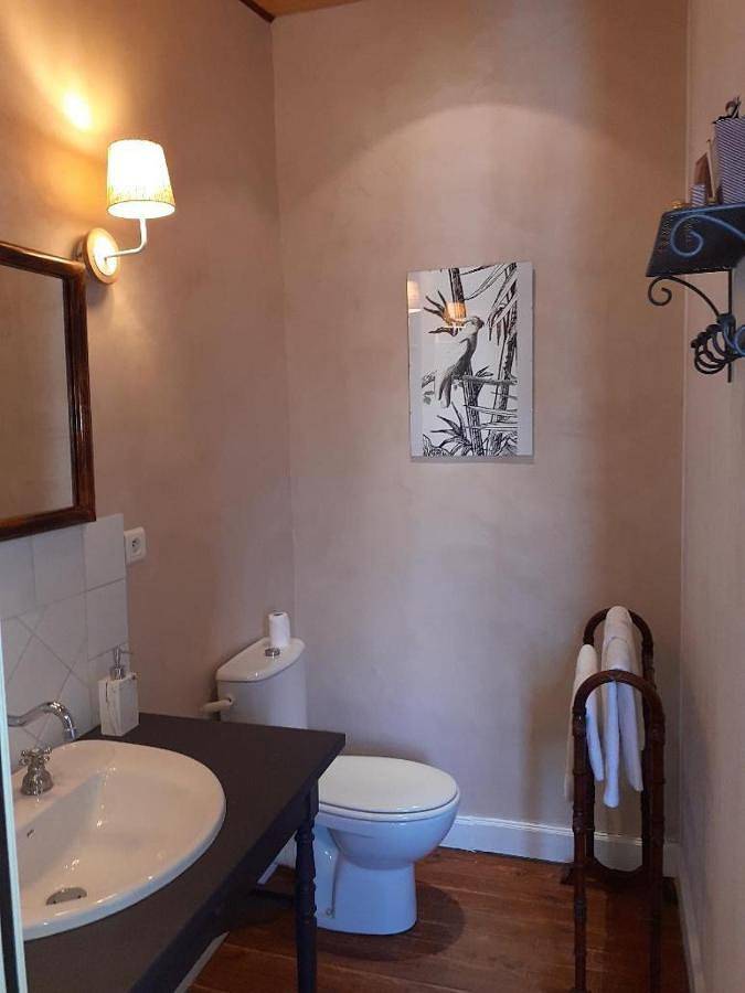 Location de vacances pour 2 personnes, avec piscine ainsi que terrasse et jardin à Saint-Symphorien (Dordogne) - 3
