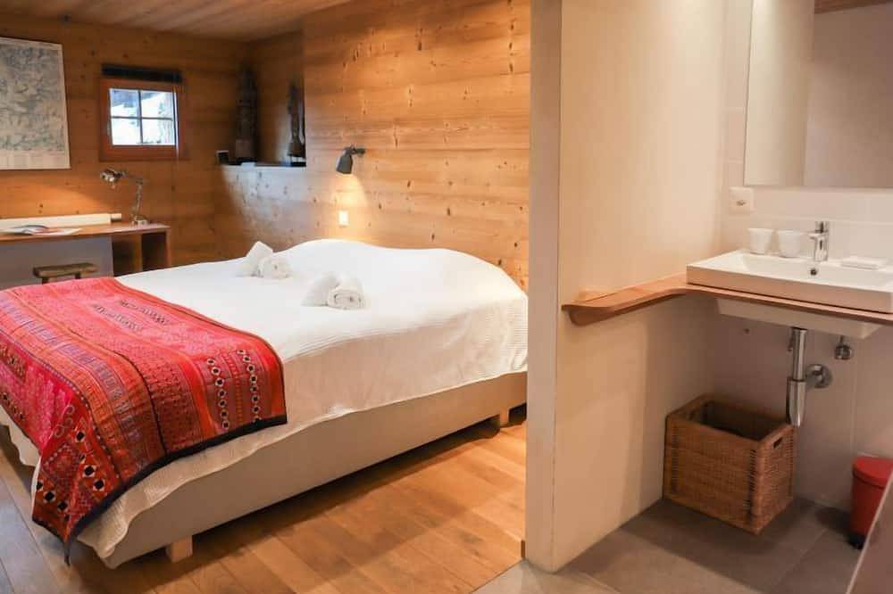 Chalet La Grange by Interhome in Les Posses-sur-Bex, Bex