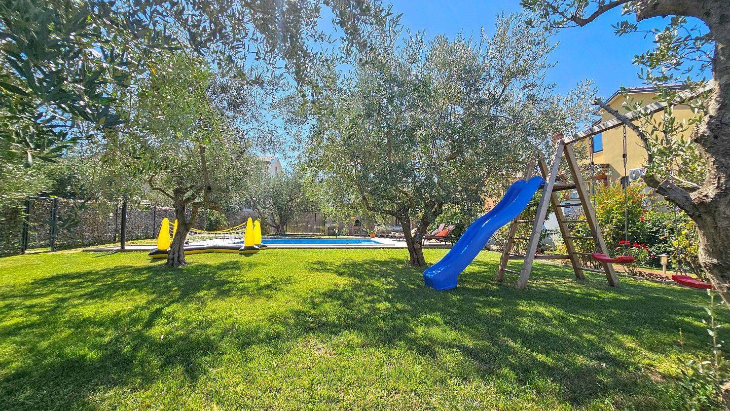 Ferienhaus "Klara" mit privatem Pool in Novigrad, Umag und Umgebung