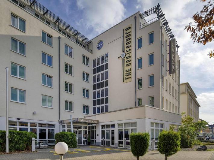Hotel für 3 Personen, mit Terrasse in Neu-Isenburg