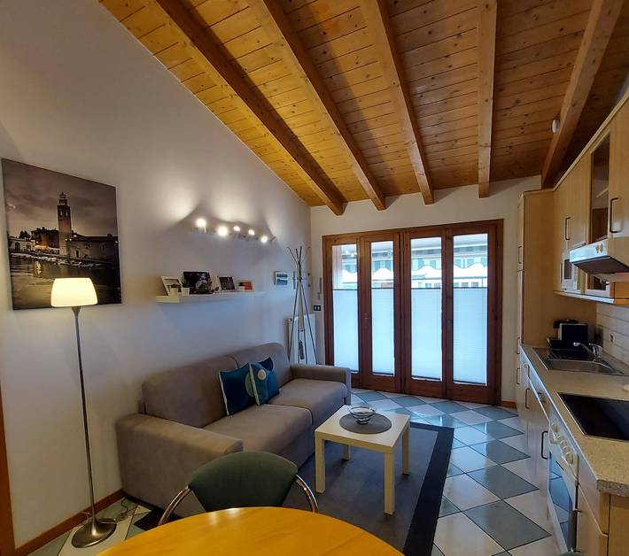 Ferienwohnung für 4 Personen, mit Kinderpool und Garten in Colà - 2