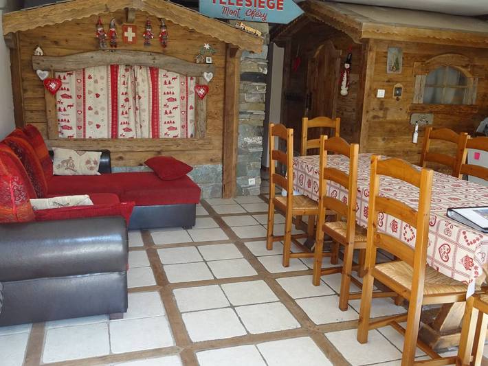 Ganze Wohnung, Komfortable 4-Zimmer-Wohnung, 9 Pers., Zentrumsnähe, Parken, große Terrasse in Les Gets, Les Portes du Soleil