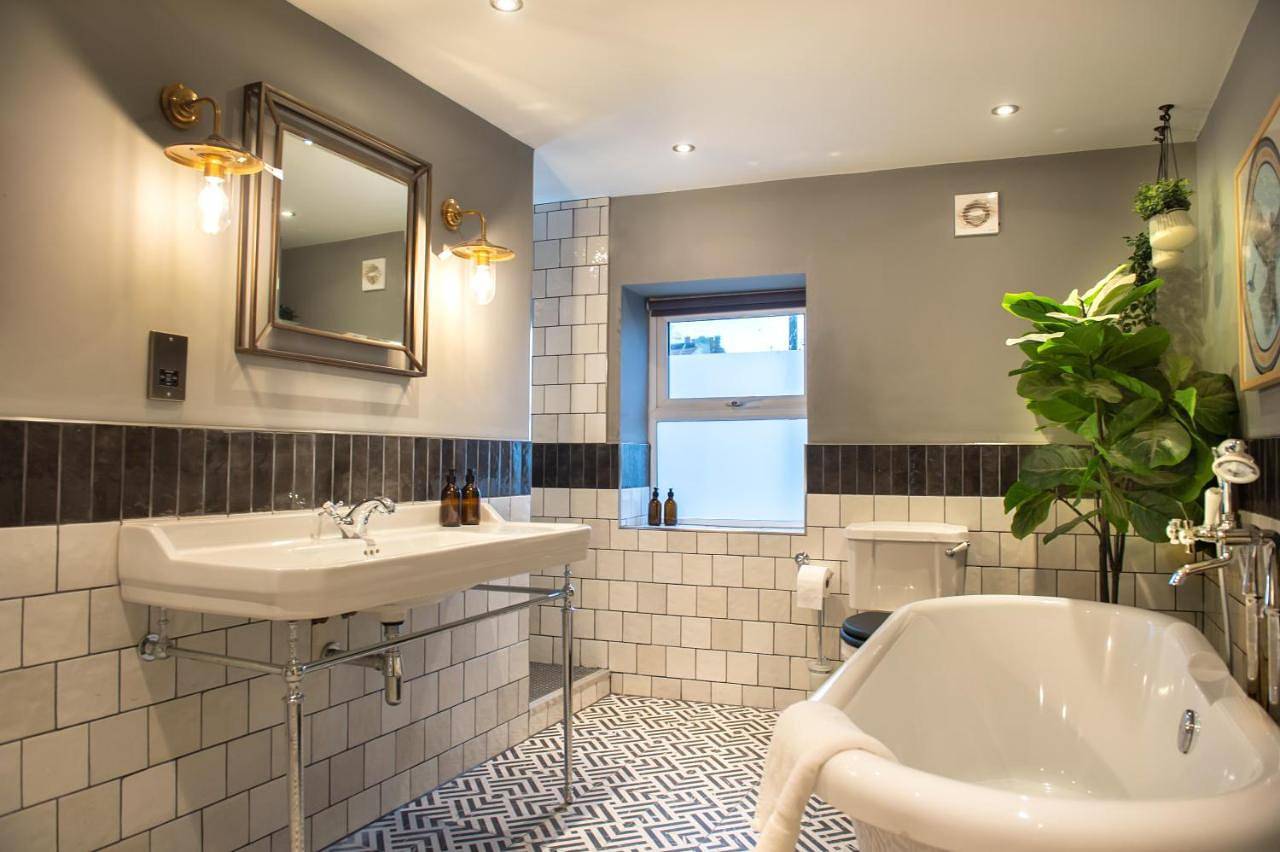 Entire apartment, Maris and Otter in Hove, Brighton