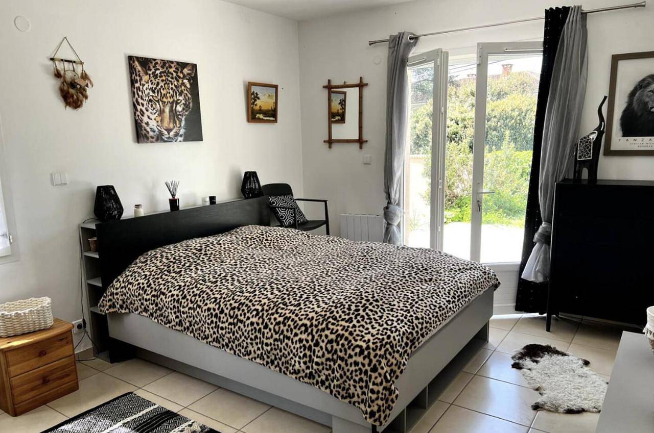 Double Room with Private Bathroom in Gaillac, Région d'Albi