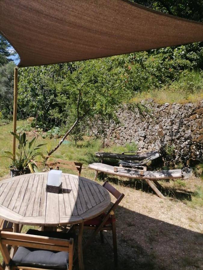 Location de vacances pour 3 personnes, avec jardin et bassin pour enfant ainsi que piscine et vue à Valleraugue - 4