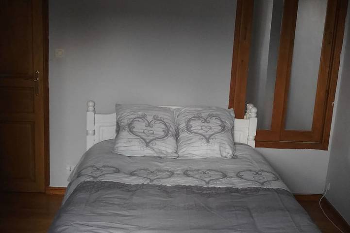 Location de vacances pour 6 personnes, avec terrasse et jardin à Lens - 2