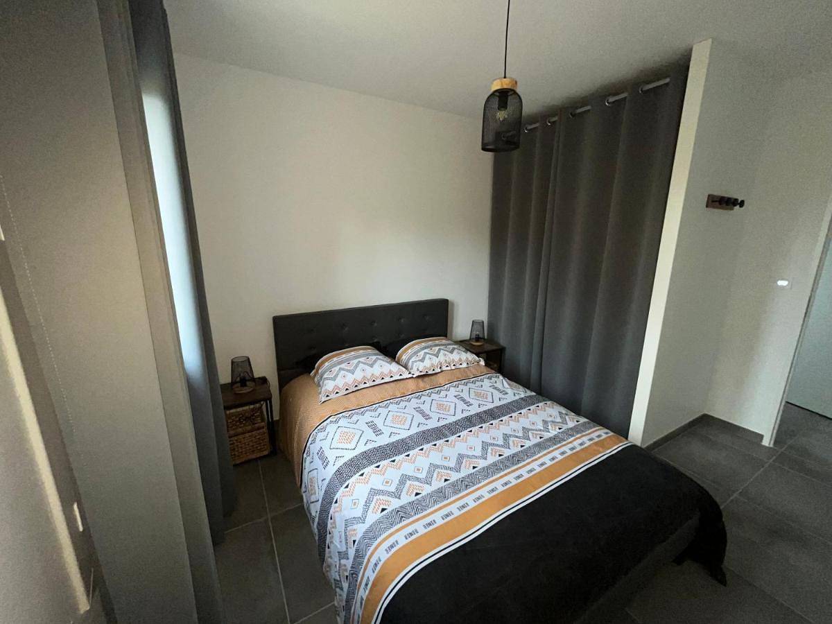 One-Bedroom Villa in Sennecé-lès-Mâcon, Mâcon