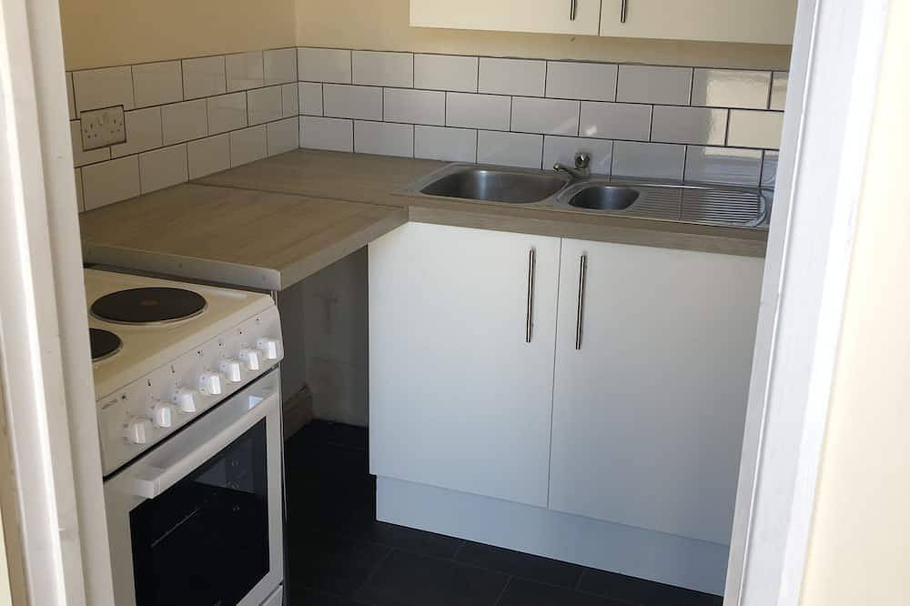 Entire apartment, Glamping pod helicopter in Friskney, Lincolnshire