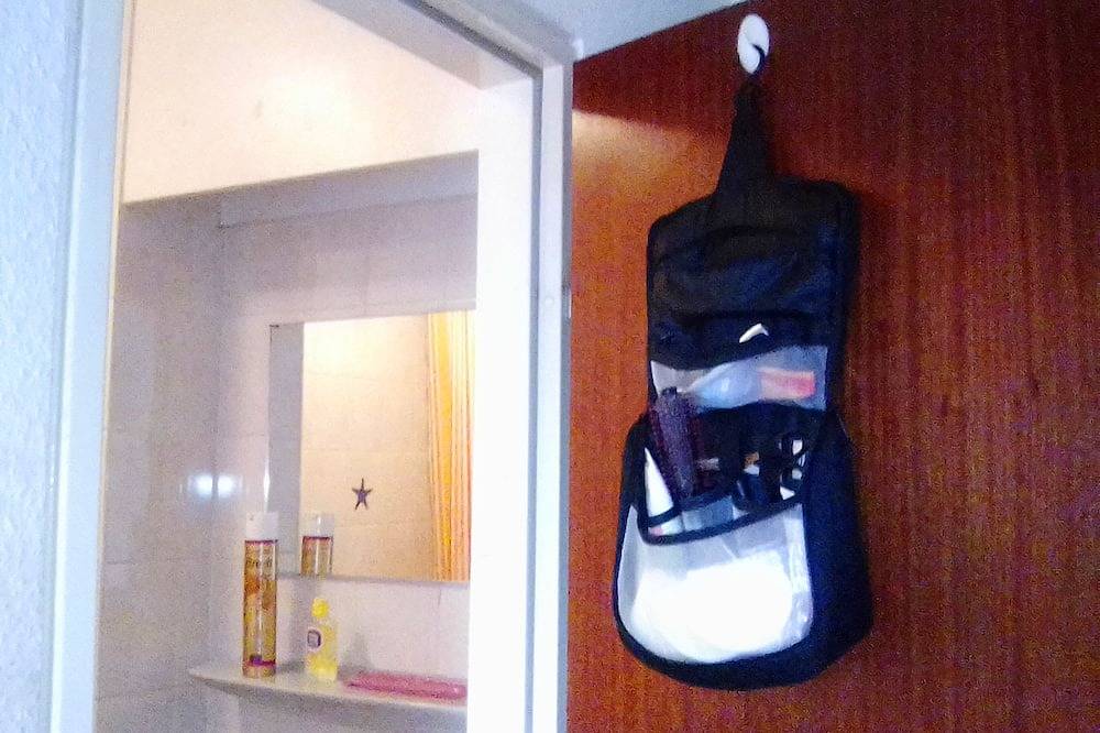 Ganze Wohnung, Nice Flat,2km city,1min Tram,car park,wifi,kitchen in Mannheim, Kurpfalz