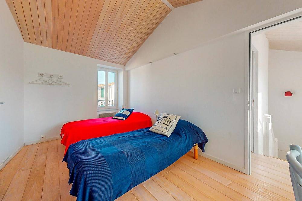 Awesome home in Saint-Denis-d'Oléron with Wifi in Saint-Denis-d'Oléron, Côte de Beauté
