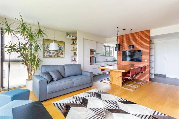 Appartement de vacances pour 3 personnes, avec Piscine et Vue à Saint-Cloud