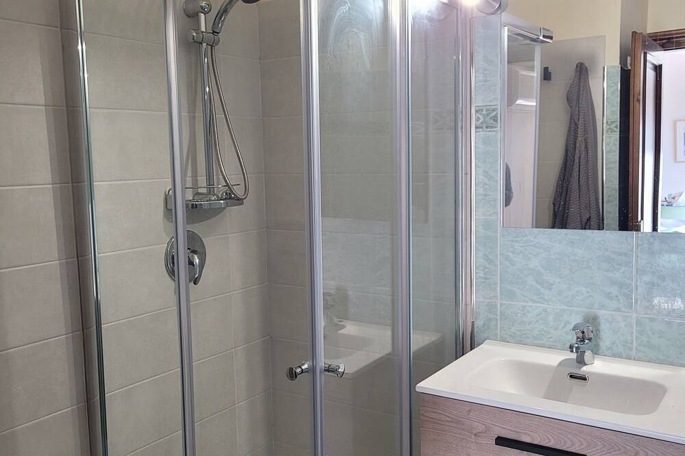 Entire apartment, Bella Todi Apartment tourist loc 34552 in Todi, Perugia Province