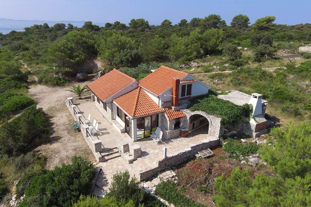 Ferienhaus auf der Insel Šolta in Solta