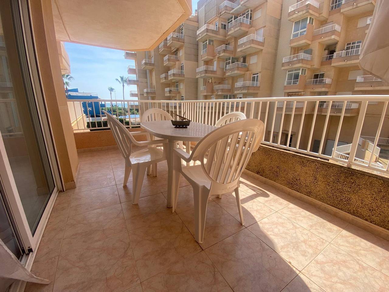 Apartamento entero, Parquemar Iii-Iv bl. I 1º , Solo Familias! in Playa Xeraco, Jaraco