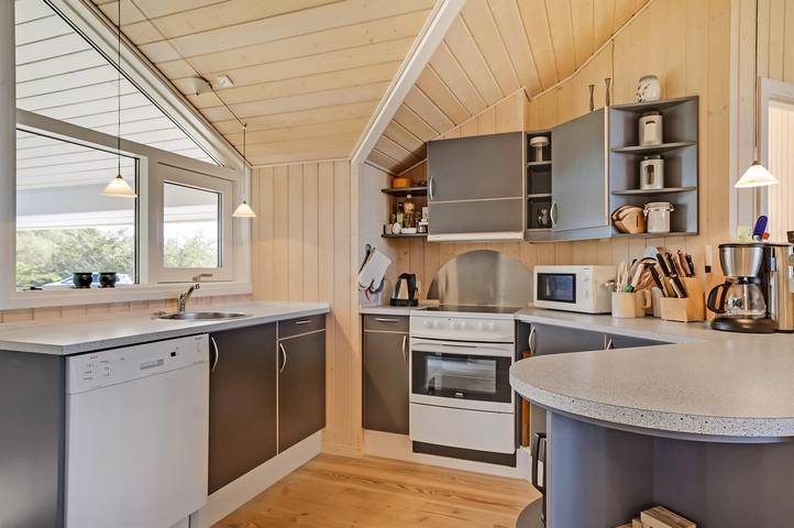 Awesome home in Vinderup w/ 3 Bedrooms, Sauna and WiFi in Ejsingholm, Limfjord in Westjütland