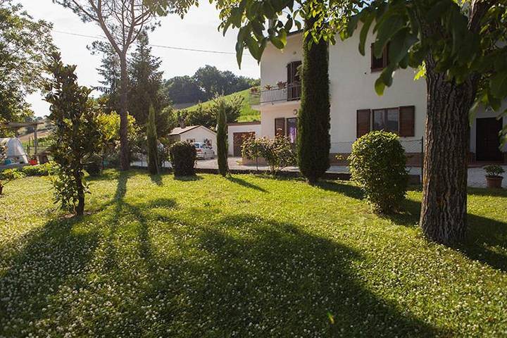 Chambre d’hôte pour 2 personnes, avec Terrasse et Jardin à Urbania
