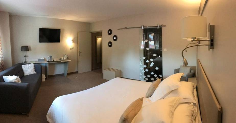 Hôtel pour 2 personnes, avec terrasse ainsi que jacuzzi et sauna à Villersexel