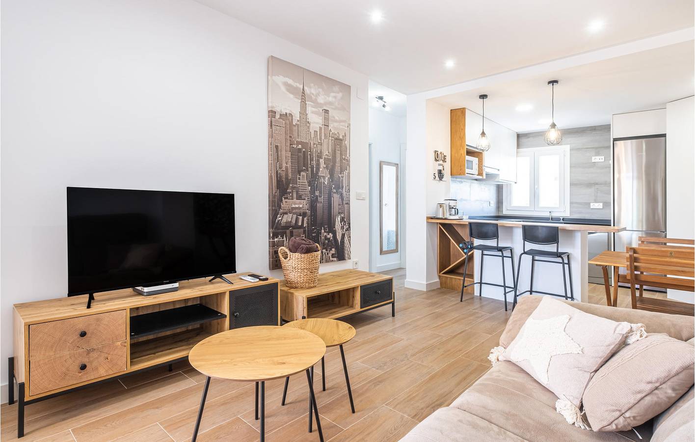 Geheel vakantieappartement, Appartement met zeezicht, zwembad en terras in El Campello, Costa Blanca