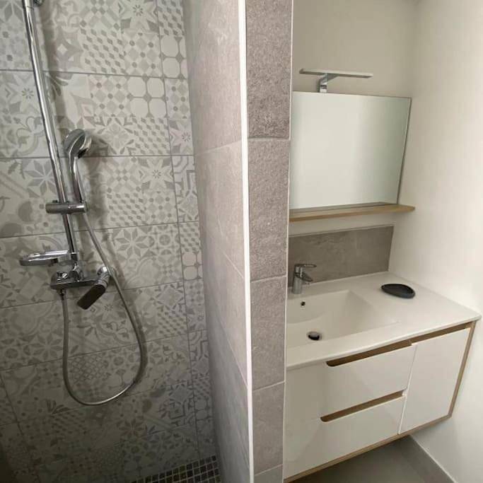 Location de vacances pour 6 personnes, avec vue et terrasse dans Plage de Saint-Leu - 3