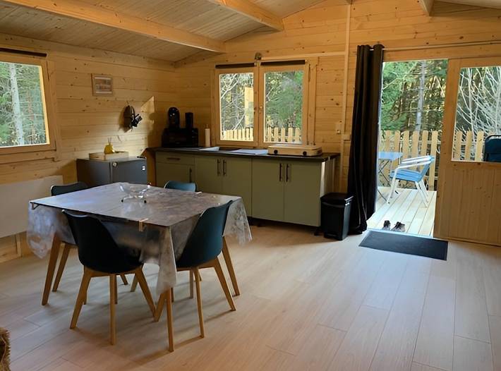 Gîte pour 4 personnes, avec jacuzzi ainsi que jardin et terrasse, animaux acceptés à Saint-Bonnet-le-Froid - 2