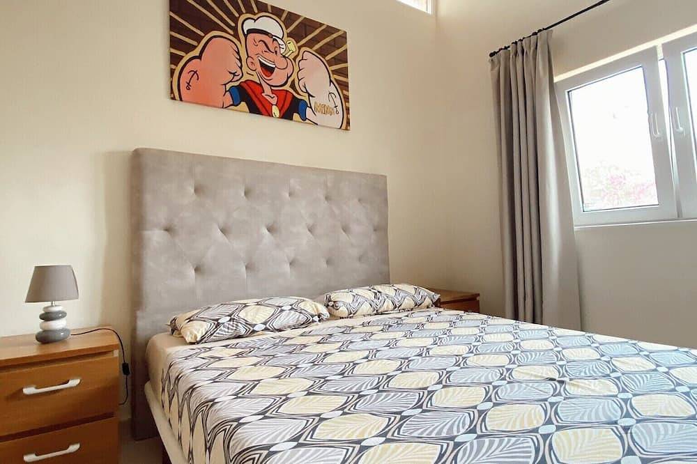 Beautiful apartment 98 sqm with sea view 2 bedrooms, balcony + terrace, pool, free wifi in Arona, South Tenerife