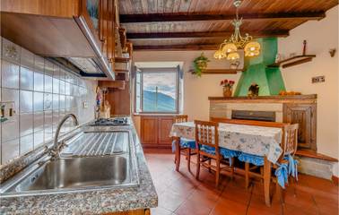 Casa Vacanza per 6 Persone in Minucciano, Provincia di Lucca, Foto 3