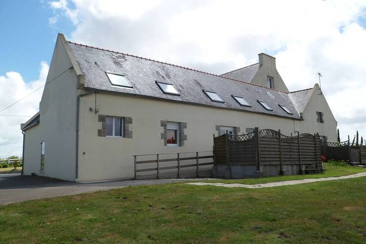 Gîte pour 10 personnes, avec Terrasse et Jardin