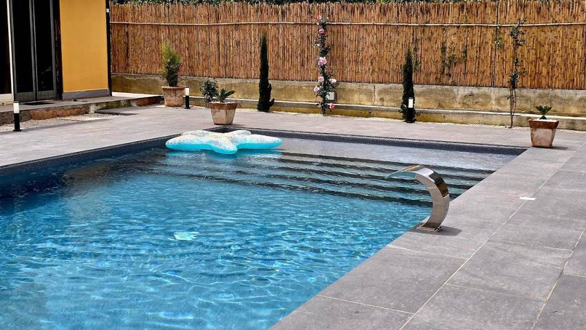 Ferienwohnung für 5 Personen, mit Pool und Ausblick sowie Balkon, kinderfreundlich - 1