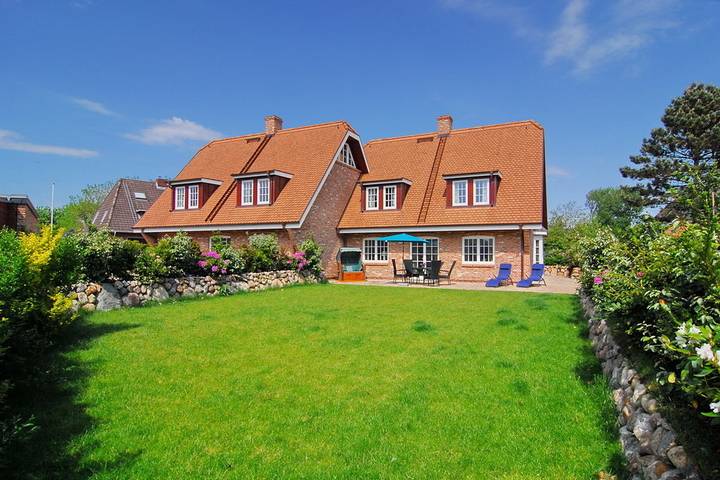 Ferienhaus für 6 Personen, mit Balkon und Terrasse sowie Garten und Sauna in Tinnum