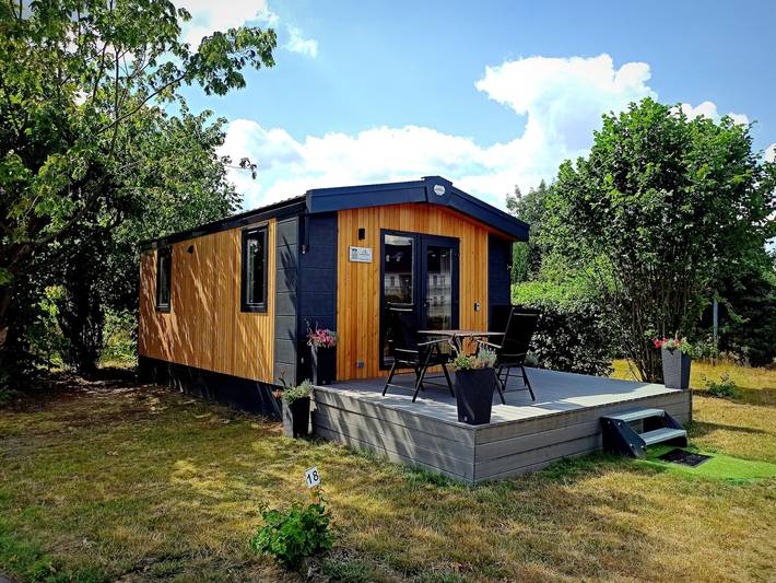 Chalet für 4 Personen, mit Garten und Sauna sowie Terrasse und Whirlpool in der Oberpfalz