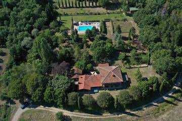 Villa pour 10 personnes, avec piscine, animaux acceptés en Toscane