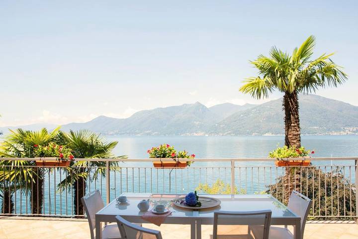 Ferienwohnung für 2 Personen, mit Garten und Sauna sowie Ausblick, mit Haustier in Comune di Luino