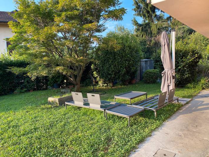 Maison de vacances pour 7 personnes, avec jardin ainsi que balcon et vue sur le lac, adapté aux familles dans Lac Majeur (Italie)