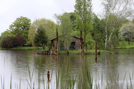 Location de vacances pour 6 personnes, avec sauna et vue ainsi que jardin et vue sur le lac à Bressuire - 2