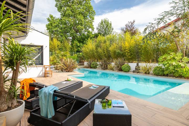 Maison de vacances pour 8 personnes, avec Terrasse ainsi que Jardin et Piscine à Arcangues