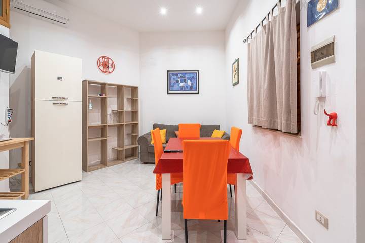 Appartement entier, Appartement "Oikia Sea" avec terrasse partagée et Wi-Fi in Syracuse, Province de Syracuse