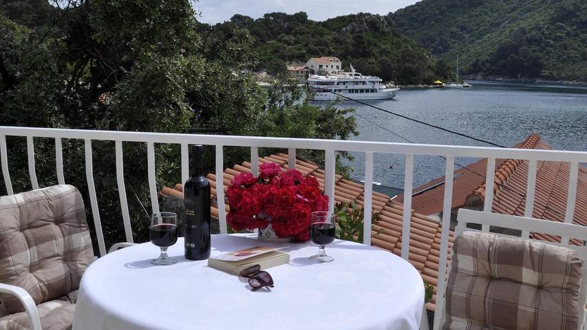 Ferienwohnung für 2 Personen, mit Balkon in Mljet