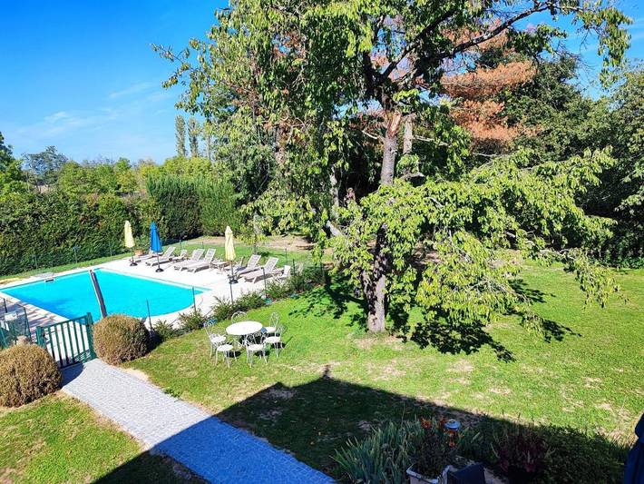 Location de vacances pour 3 personnes, avec piscine et jardin ainsi que terrasse et vue à Demigny - 3