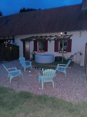 Gîte pour 4 personnes, avec terrasse et vue, animaux acceptés dans Ladon