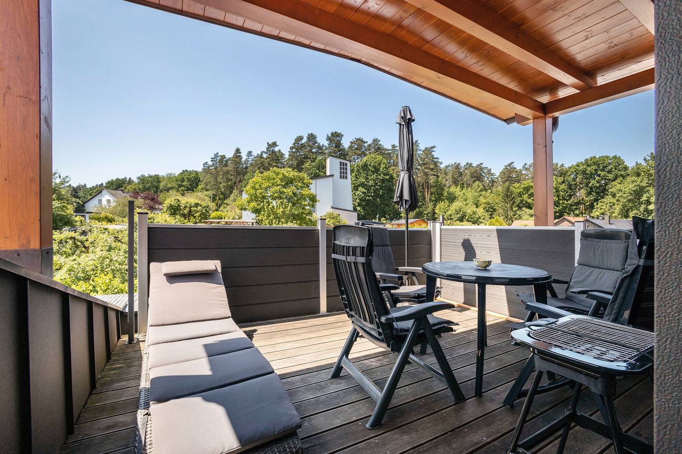 Ganze Wohnung, Ferienwohnung 'Luna' mit Bergblick, Wi-Fi und Klimaanlage in Bindlach, Frankenalb