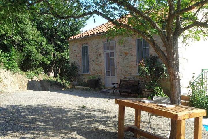 Location de vacances pour 4 personnes, avec jardin à Bélesta